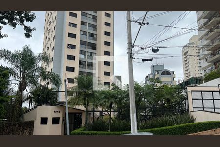 Apartamento para alugar com 91m², 3 quartos e 2 vagas Apartamento para alugar com 91m², 3 quartos e 2 vagasFachada