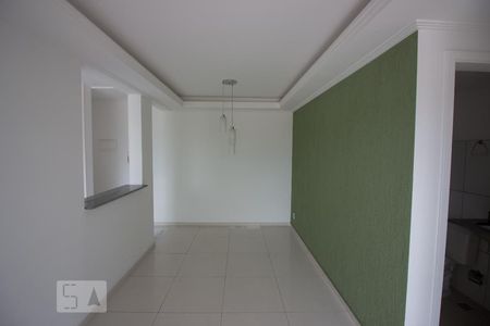 Sala de apartamento para alugar com 3 quartos, 68m² em Taquara, Rio de Janeiro