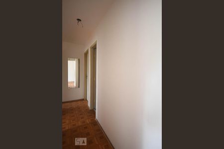 Corredor de apartamento à venda com 3 quartos, 72m² em Jardim Londrina, São Paulo