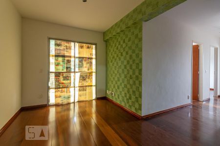 Apartamento para alugar com 69m², 3 quartos e 1 vagaSala