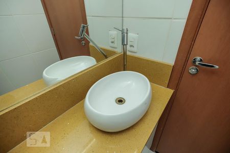 Apartamento para alugar com 52m², 2 quartos e 1 vaga Apartamento para alugar com 52m², 2 quartos e 1 vagaBanheiro