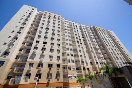 Apartamento para alugar com 52m², 2 quartos e 1 vaga Apartamento para alugar com 52m², 2 quartos e 1 vagaFachada