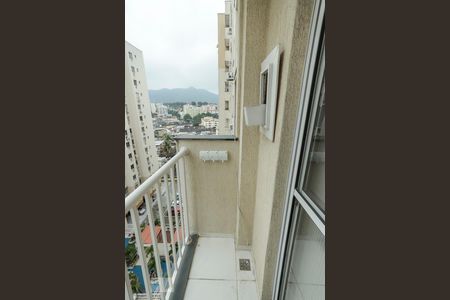 Varanda de apartamento para alugar com 2 quartos, 52m² em Todos Os Santos, Rio de Janeiro