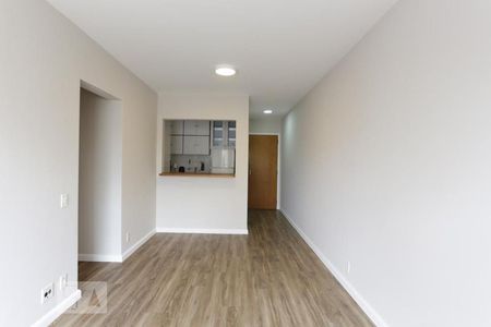 Sala de apartamento para alugar com 3 quartos, 70m² em Pinheiros, São Paulo