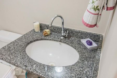 Apartamento à venda com 79m², 2 quartos e 2 vagasBanheiro 2