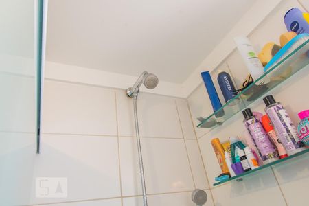 Apartamento à venda com 79m², 2 quartos e 2 vagasBanheiro da Suíte