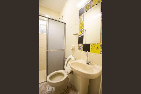 banheiro de casa para alugar com 2 quartos, 70m² em Vila Teixeira, Campinas