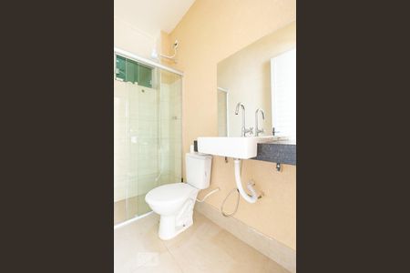 Banheiro Social de casa de condomínio para alugar com 2 quartos, 130m² em Setor de Mansões Lago Norte, Brasília