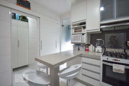 Apartamento à venda com 110m², 2 quartos e sem vagaCozinha