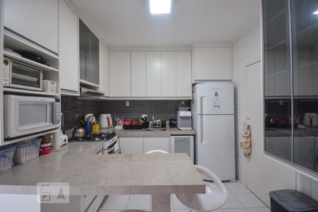 Apartamento à venda com 110m², 2 quartos e sem vagaCozinha