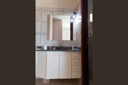 Casa à venda com 160m², 3 quartos e 3 vagas Casa à venda com 160m², 3 quartos e 3 vagasBanheiro da Suíte