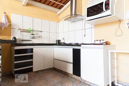 Casa à venda com 160m², 3 quartos e 3 vagas Casa à venda com 160m², 3 quartos e 3 vagasÁrea Gourmet