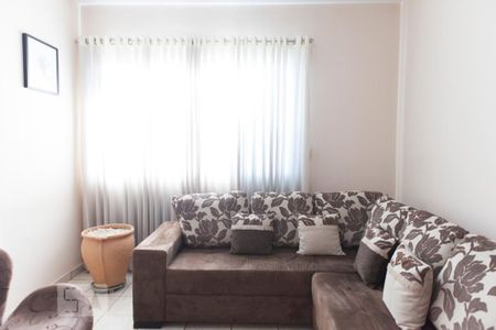 Casa à venda com 160m², 3 quartos e 3 vagas Casa à venda com 160m², 3 quartos e 3 vagasSala 2
