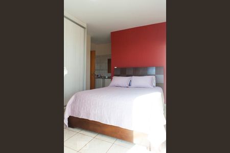 Casa à venda com 160m², 3 quartos e 3 vagas Casa à venda com 160m², 3 quartos e 3 vagasSuíte