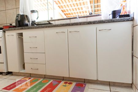 Casa à venda com 160m², 3 quartos e 3 vagas Casa à venda com 160m², 3 quartos e 3 vagasCozinha