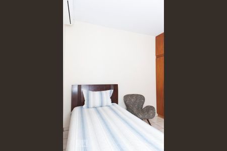 Casa à venda com 160m², 3 quartos e 3 vagas Casa à venda com 160m², 3 quartos e 3 vagasQuarto 1