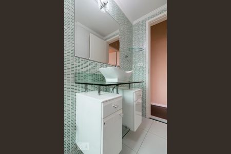 Apartamento à venda com 58m², 2 quartos e 1 vagaBanheiro - Armários