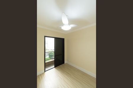 Apartamento à venda com 100m², 3 quartos e 2 vagasQuarto 2