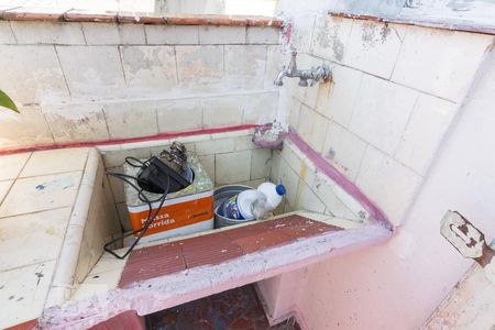 Casa para alugar com 80m², 2 quartos e sem vagaÁrea de Serviço