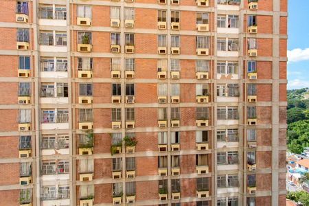 Vista do Quarto 1 de apartamento para alugar com 2 quartos, 56m² em Fonseca, Niterói