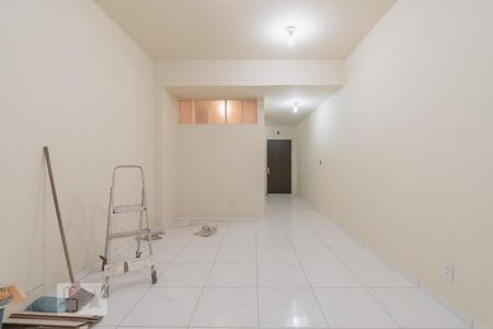 Quarto de kitnet/studio para alugar com 1 quarto, 50m² em Centro, Rio de Janeiro