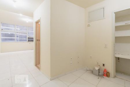 Sala de kitnet/studio para alugar com 1 quarto, 50m² em Centro, Rio de Janeiro