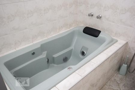 Apartamento à venda com 128m², 3 quartos e 1 vaga Apartamento à venda com 128m², 3 quartos e 1 vagaBanheiro