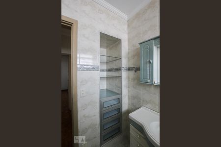 Apartamento à venda com 128m², 3 quartos e 1 vaga Apartamento à venda com 128m², 3 quartos e 1 vagaBanheiro