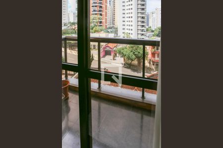 Apartamento à venda com 236m², 4 quartos e 7 vagasSacada da Suíte 1