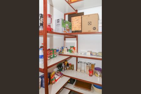 Apartamento à venda com 236m², 4 quartos e 7 vagasDespensa