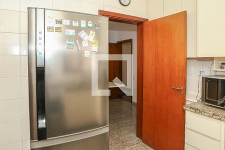 Apartamento à venda com 236m², 4 quartos e 7 vagasCozinha