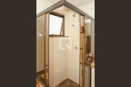 Apartamento à venda com 236m², 4 quartos e 7 vagasBanheiro da Suíte 1