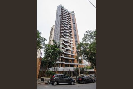 Apartamento à venda com 236m², 4 quartos e 7 vagasFachada