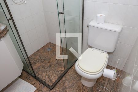 Apartamento à venda com 236m², 4 quartos e 7 vagasBanheiro da Suíte 4