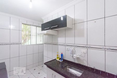 Cozinha de apartamento à venda com 2 quartos, 48m² em Vila Yolanda, Osasco