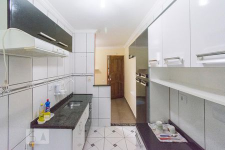 Cozinha de apartamento à venda com 2 quartos, 48m² em Vila Yolanda, Osasco