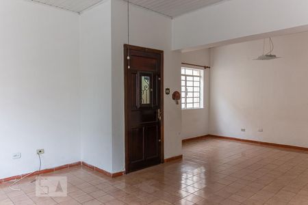 Sala de casa para alugar com 2 quartos, 130m² em Vila Monumento, São Paulo