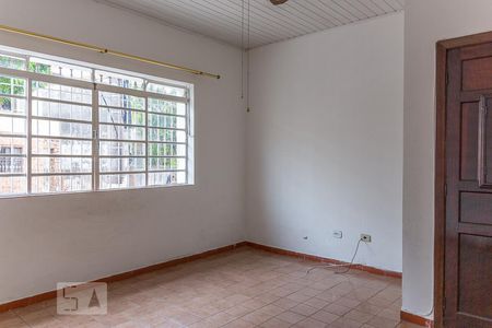 Sala de casa para alugar com 2 quartos, 130m² em Vila Monumento, São Paulo