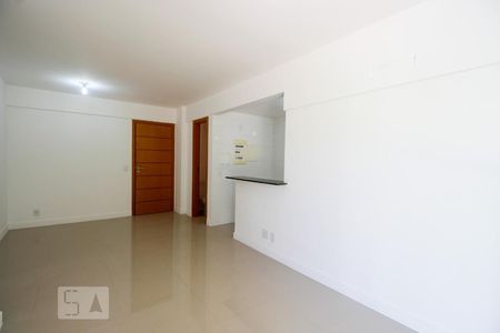 Sala de apartamento à venda com 2 quartos, 131m² em Recreio dos Bandeirantes, Rio de Janeiro