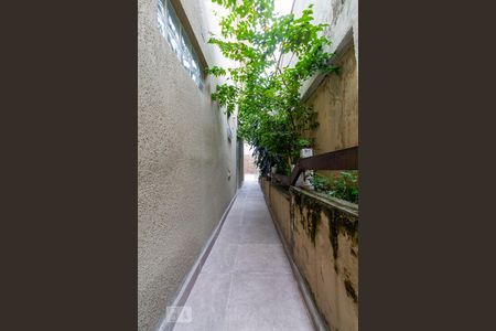 Casa à venda com 170m², 3 quartos e 2 vagas Casa à venda com 170m², 3 quartos e 2 vagasCorredor