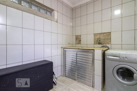 Casa à venda com 170m², 3 quartos e 2 vagas Casa à venda com 170m², 3 quartos e 2 vagasÁrea de Serviço