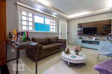 Sala de casa à venda com 3 quartos, 170m² em Vila Paranaguá, São Paulo