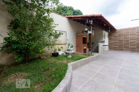 Casa à venda com 170m², 3 quartos e 2 vagas Casa à venda com 170m², 3 quartos e 2 vagasÁrea de Churrasco