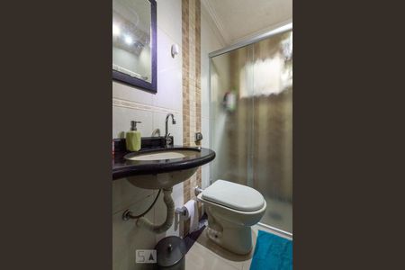 Casa à venda com 170m², 3 quartos e 2 vagas Casa à venda com 170m², 3 quartos e 2 vagasBanheiro Corredor