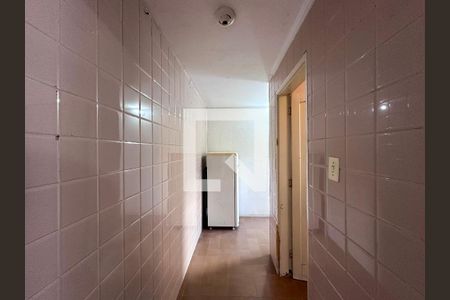 Corredor de casa para alugar com 1 quarto, 50m² em Jardim Promissão, São Paulo