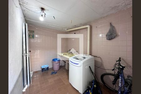 Casa para alugar com 50m², 1 quarto e 1 vagaÁrea de Serviço - Área Comum