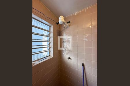 Detalhe Banheiro de casa para alugar com 1 quarto, 50m² em Jardim Promissão, São Paulo