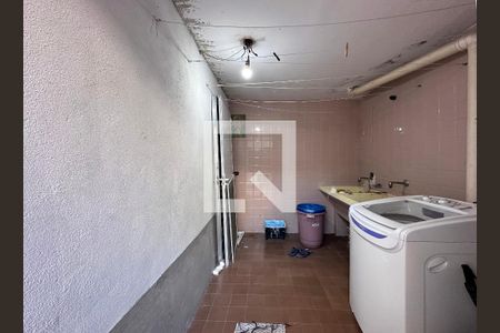 Casa para alugar com 50m², 1 quarto e 1 vagaÁrea de Serviço - Área Comum