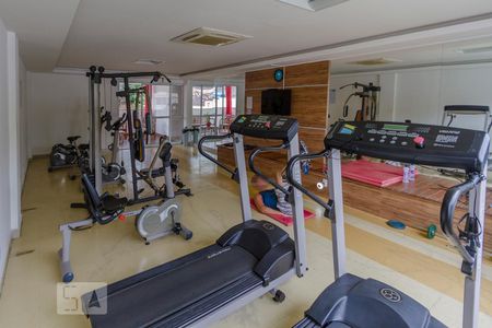 Apartamento à venda com 80m², 2 quartos e 1 vagaÁrea Comum - Academia