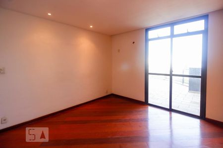 Apartamento para alugar com 315m², 3 quartos e 3 vagasSuíte